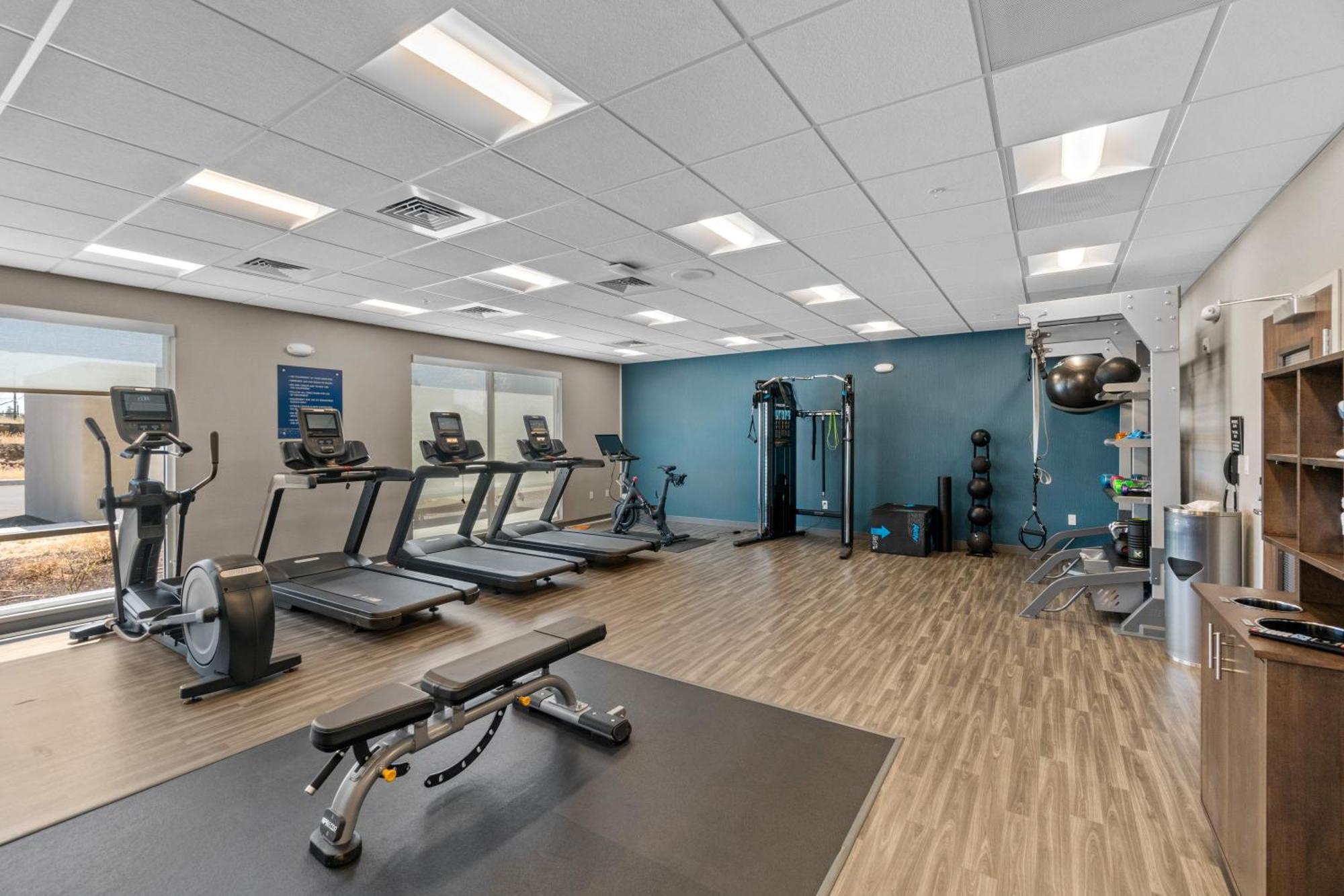 Hampton Inn Redmond Bend Airport エクステリア 写真